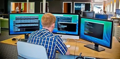 IT行业的高薪还能维持多久？技术开发人才的机遇与挑战